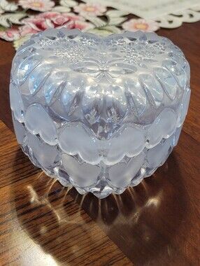 Vintage Hofbauer Byrdes Crystal Colection,heart-shap Wit Lid Box.